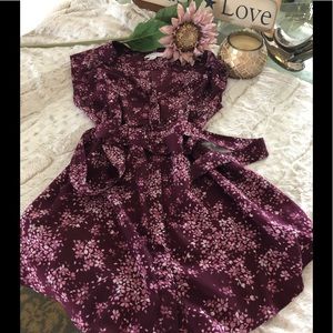 Motherhood Maternity size Medium Burgundy Blouse